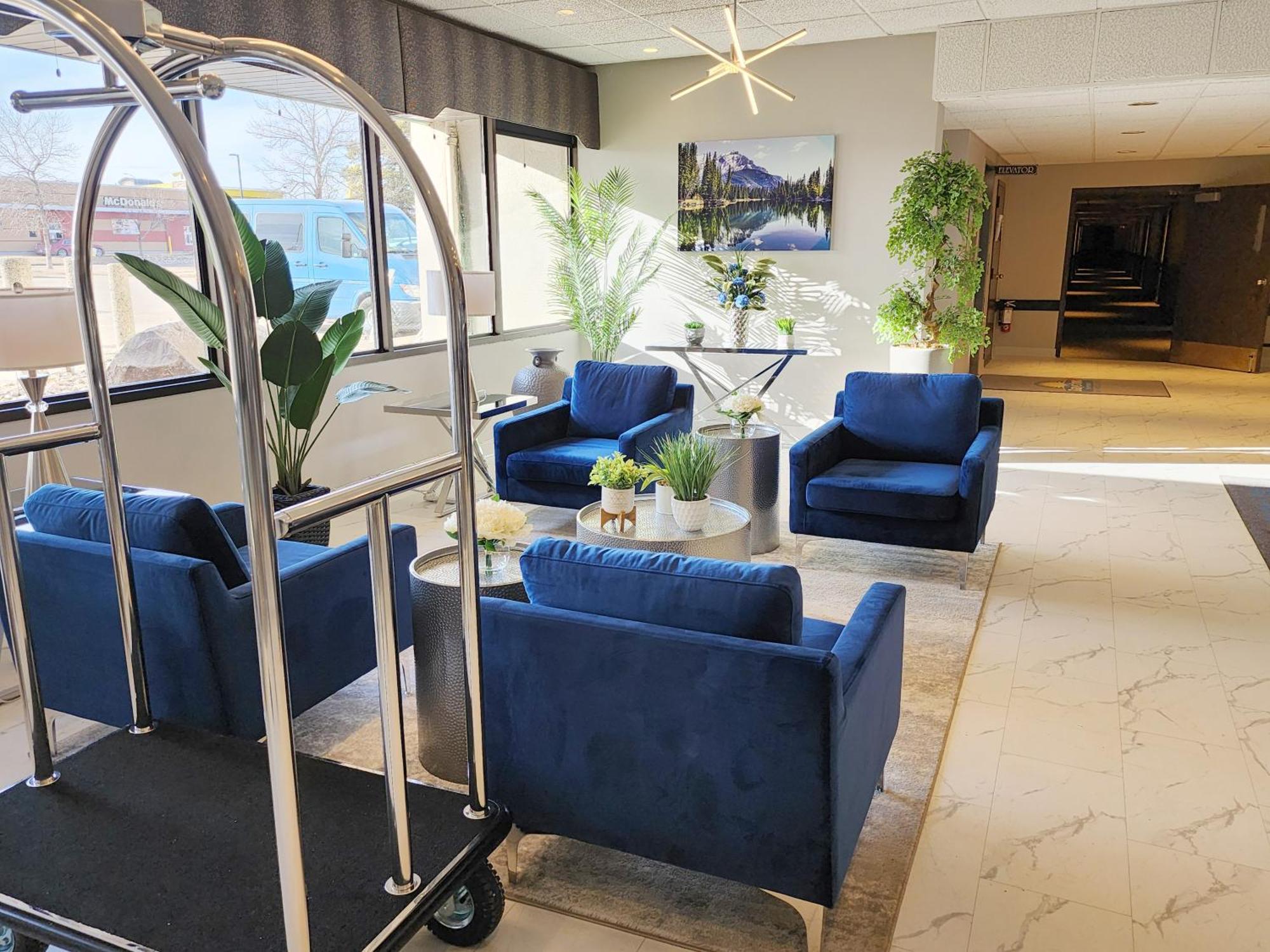 Days Inn & Conference Centre By Wyndham Camrose Norsemen Экстерьер фото