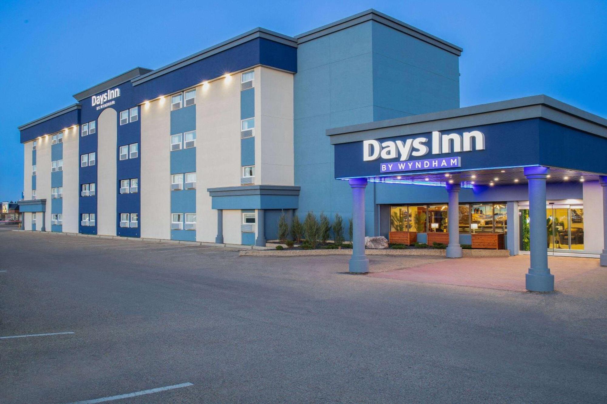 Days Inn & Conference Centre By Wyndham Camrose Norsemen Экстерьер фото